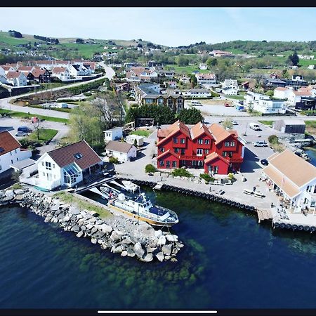 Sjoberg Hotell Og Ferie Leiligheter Østhusvik المظهر الخارجي الصورة