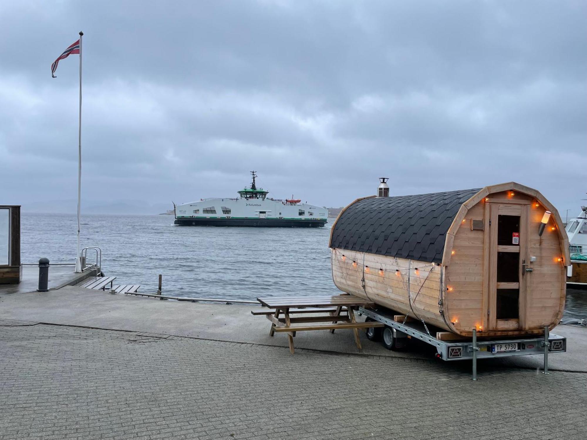 Sjoberg Hotell Og Ferie Leiligheter Østhusvik المظهر الخارجي الصورة