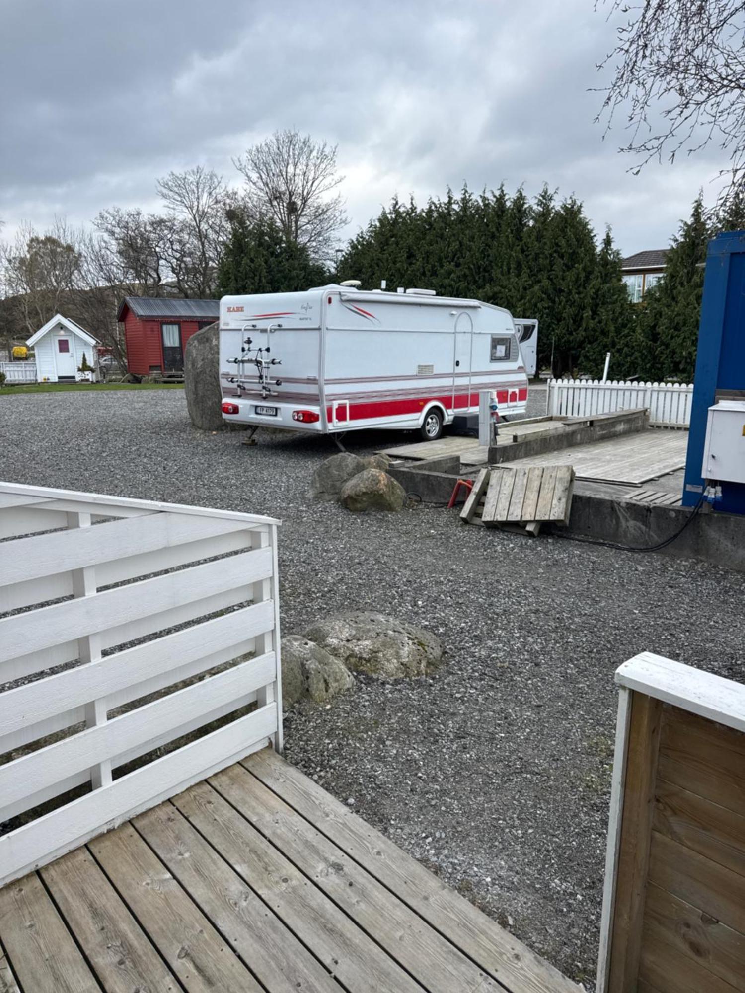 Sjoberg Hotell Og Ferie Leiligheter Østhusvik المظهر الخارجي الصورة