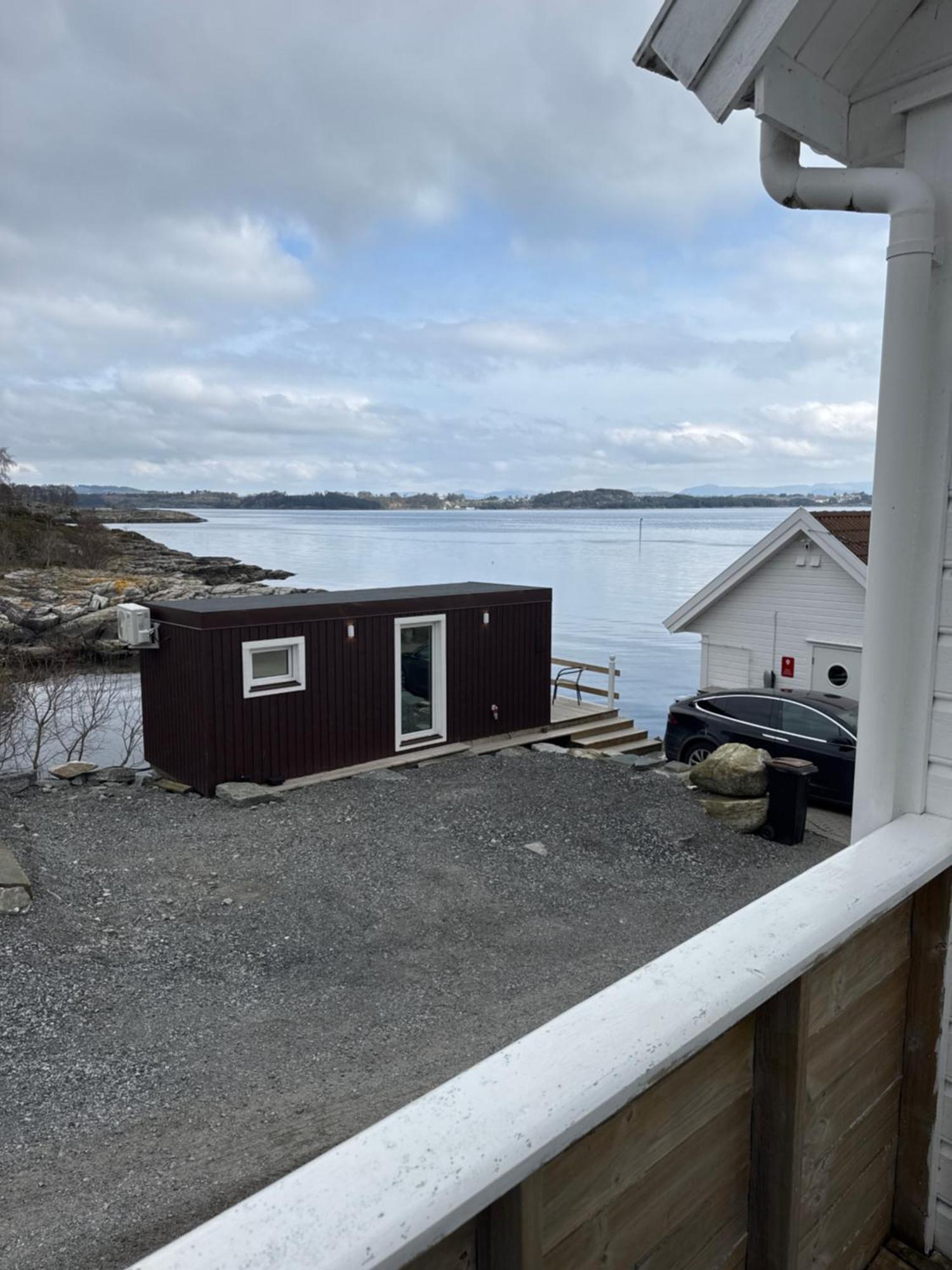 Sjoberg Hotell Og Ferie Leiligheter Østhusvik المظهر الخارجي الصورة